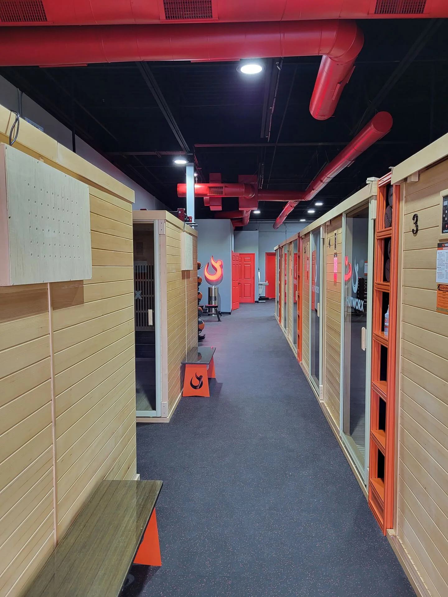 Hotworx reception and cafe seating area